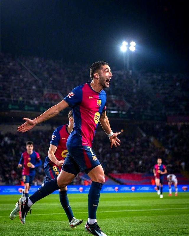 乐动体育官直播 -包含巴萨再度上演帽子戏法，切尔西后防线成筛子！的词条