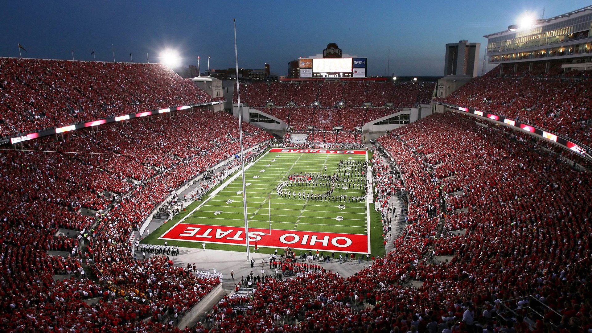 乐动体育官直播 -苏炳添复出首秀出彩，金州勇士主场险胜丹佛掘金，豪取14连胜